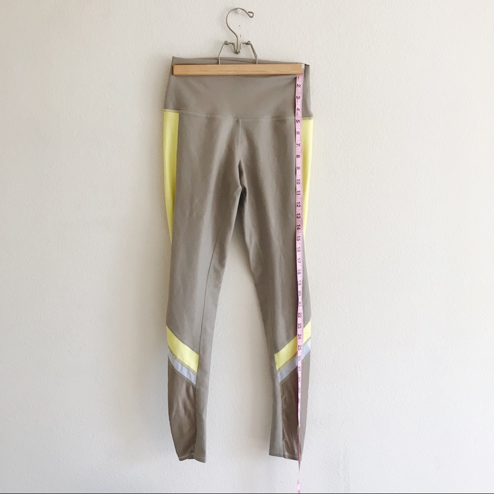 alo athletic leggings - Picture 2 of 7